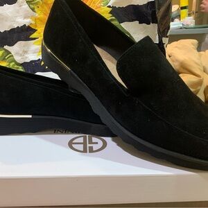 Slip On Loafer Black Suede Memory Foam Gold Trim 11 M GIANI BERNINI Garrethl NIB